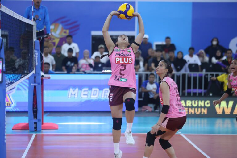 Phonska Plus Tumbangkan sang Juara Bertahan 3-1