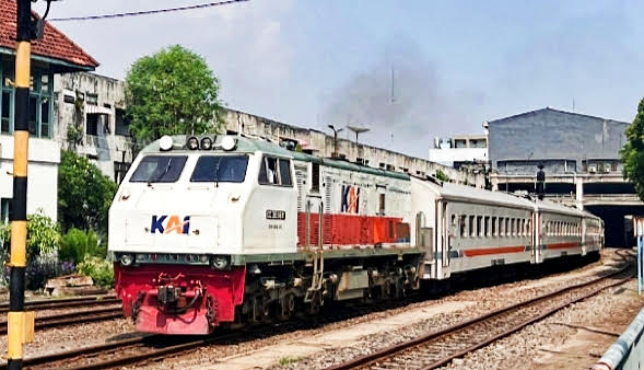 Dukung Konektivitas dan Pariwisata; DJKA dan KAI Commuter Siap Perpanjang Layanan Commuter Line hingga Stasiun Probolinggo