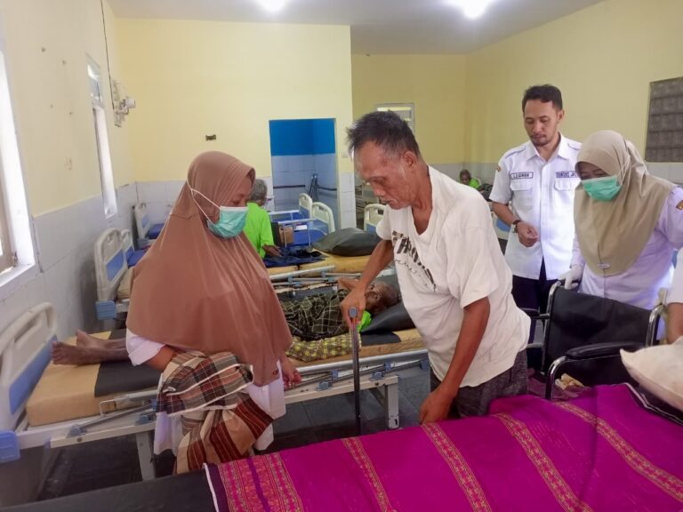 Tingkatkan Layanan Kesehatan, UPT PSTW Banyuwangi Tempatkan Penerima Manfaat di Ruang Perawatan Khusus