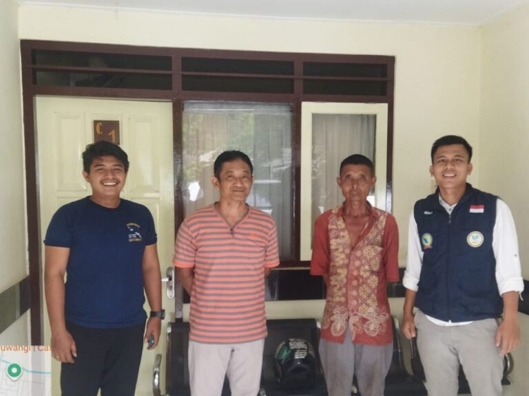 TKSK Cluring Bergerak Cepat Tangani Orang Terlantar