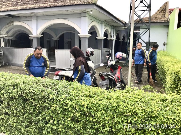 Jamaah Masjid Jami’ Nurul Iman Sampaikan Apresiasi atas Bakti Sosial Tagana Kota Madiun