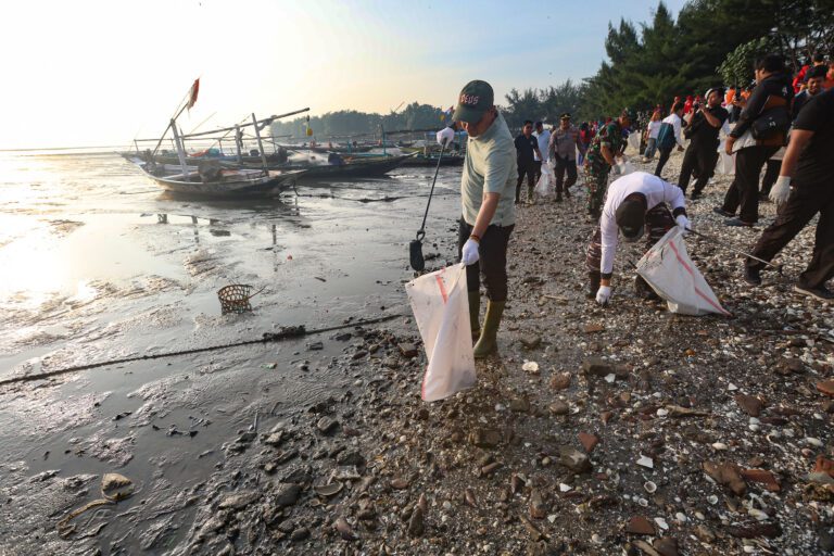 Jalankan Instruksi Presiden, Pemkot Surabaya Budayakan Kurve Pagi di Lingkungan Perkantoran