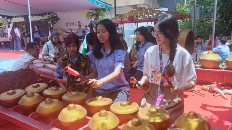 ITS Kenalkan Konsep Sustainable Community Lewat CommTECH Camp 2026