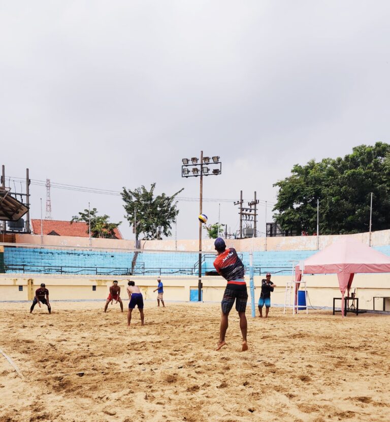 Surabaya Belum Miliki Lapangan Voli Pantai Standar Nasional