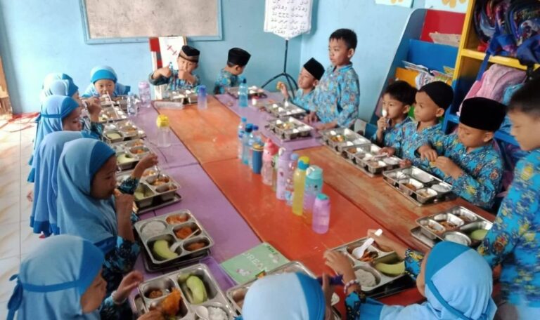 Pemkab Ponorogo Gelar Sosialisasi, Advokasi, dan Edukasi Penyediaan Makan Bergizi Bagi Paud
