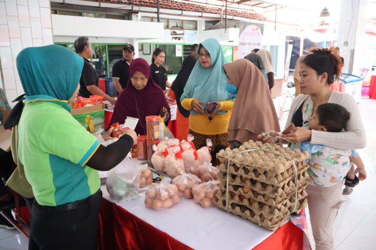 Pemkot Surabaya Intensifkan Pasar Murah untuk Jaga Stabilitas Harga