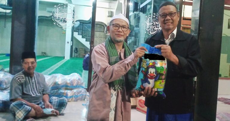 Masjid Baitul Muttaqiin Jumat ke Dua Ramadhan kembali Jual Bahan Pokok Murah Bersubsidi Rp 90 Ribu Per Paket