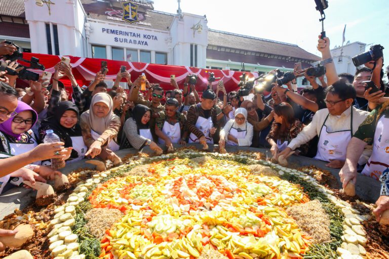 Festival Rujak Uleg dan Surabaya Vaganza Lolos Kurasi 125 Event Terbaik Karisma Event Nusantara, Dorong Wisata dan Ekonomi Kreatif