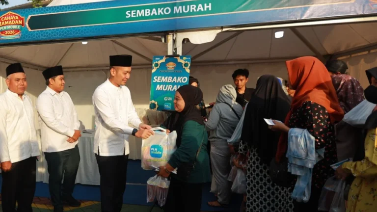 PLN UID Jawa Timur Sosialisasikan PLN Mobile dan Berdayakan UMKM di Gresik