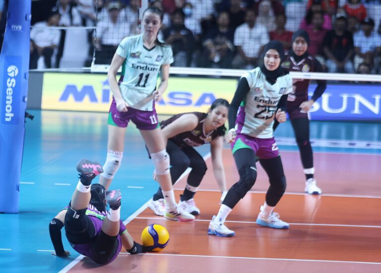 JPE Kalahkan Electric PLN di GOR Ken Arok