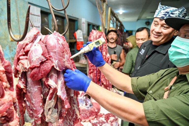 Jelang Lebaran, Stok dan Kualitas Daging di Banyuwangi Dipastikan Aman