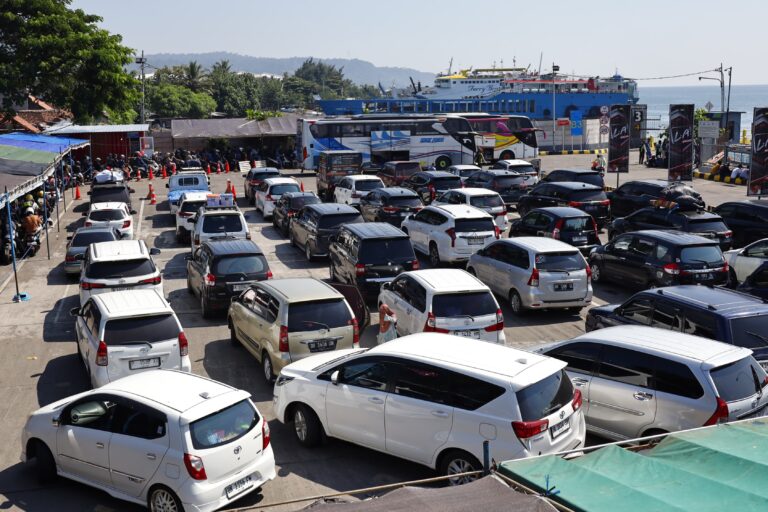 Puncak Arus Balik, Polda Jatim-Pemkab Banyuwangi Pantau Pelabuhan Ketapang