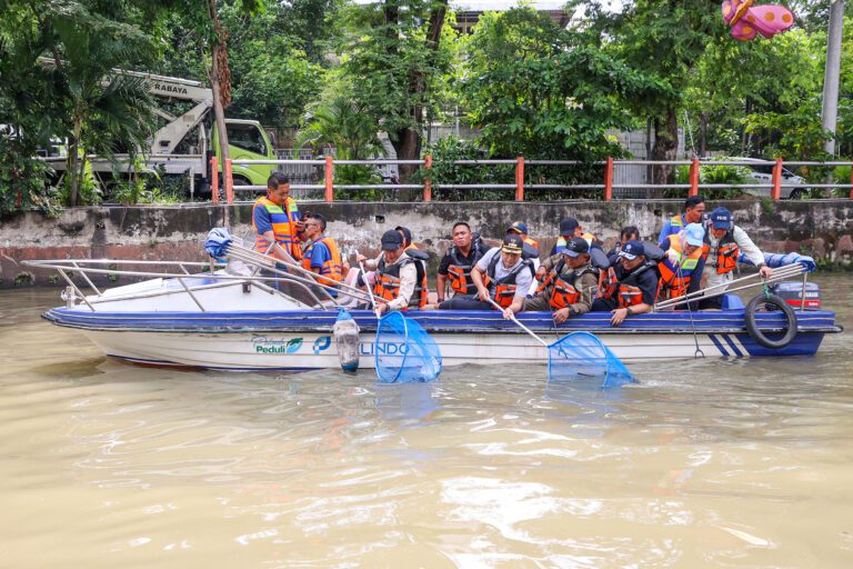 Menteri LH Bangga Surabaya: Korve Kalimas dan Pengelolaan Sampah Jadi Contoh Nasional