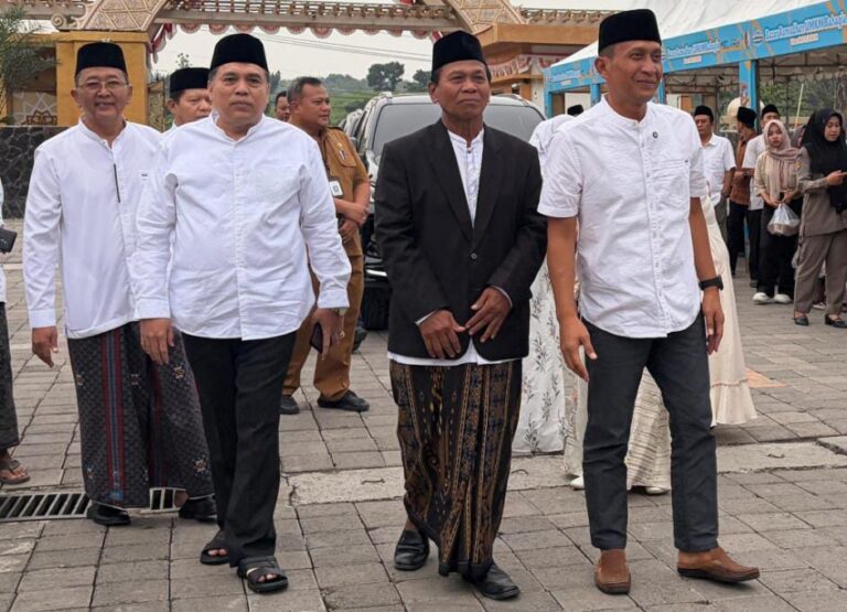 Hadiri Safari Ramadhan, Bupati Bojonegoro Apresiasi Program Pasar Murah untuk Warga Jelang Lebaran