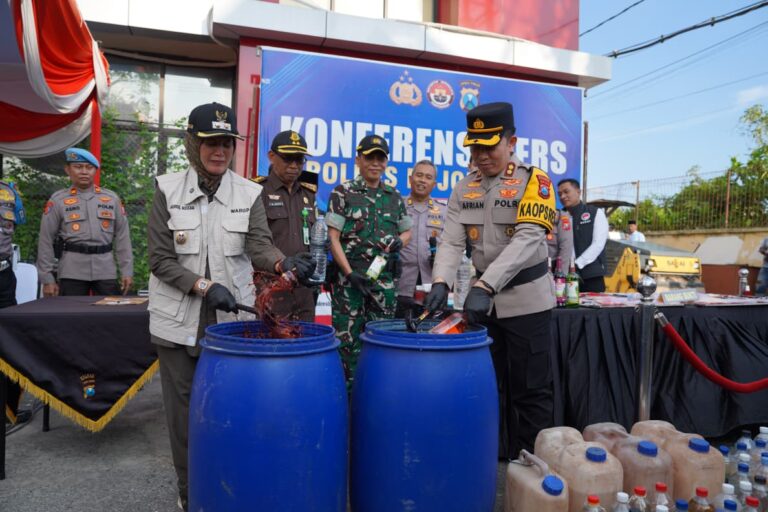 Konferensi Pers Ops Pekat Semeru 2026, Polres Bojonegoro Ungkap Puluhan Kasus Penyakit Masyarakat