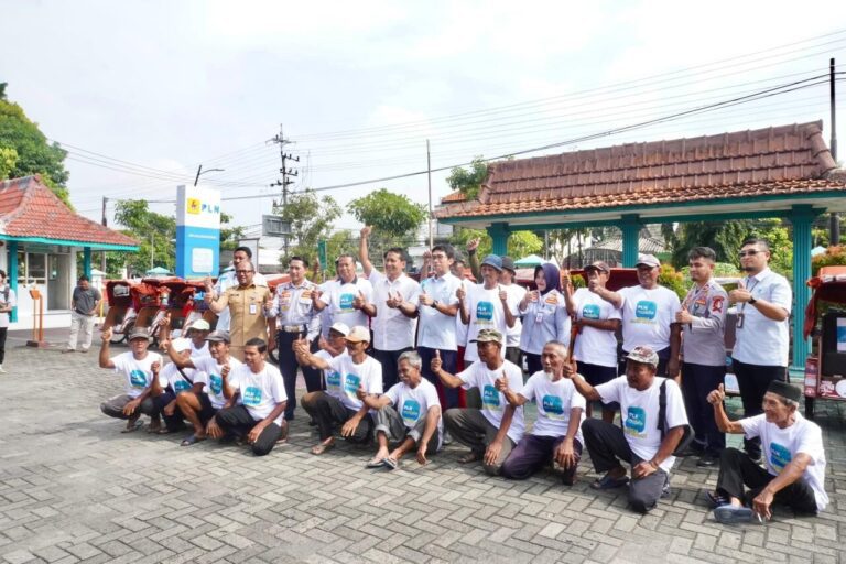 Pemkab Bojonegoro Bersinergi dengan PLN Resmikan Charging Station, Dorong Peralihan Menuju Energi Listrik