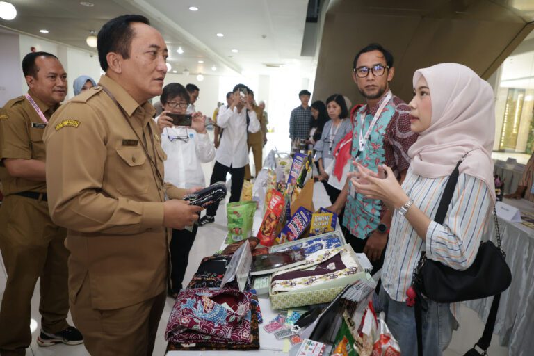 Surabaya Genjot Ekspor IKM Lewat Coaching Clinic, Bidik Pasar Global dan Serap Tenaga Kerja