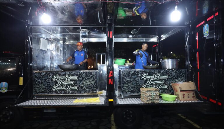 Aksi Nyata Tagana! 10 Ribu Porsi Sahur Disiapkan untuk Jamaah Qiyamullail Masjid Al Akbar