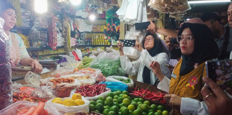 KPPU Sidak Pasar Wonokromo Jelang Idul Fitri 1447 H, Awasi Harga Pangan Dan Cegah Persaingan Usaha Tidak  Sehat