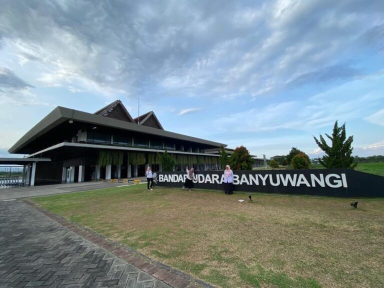 Banyuwangi Kian jadi Favorit, Penumpang dan Pergerakan Pesawat Bandara Banyuwangi Terus Meningkat