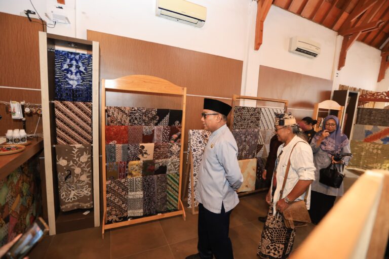Berburu Batik Lokal, Pusat Batik Banyuwangi Hadir di Tengah Kota