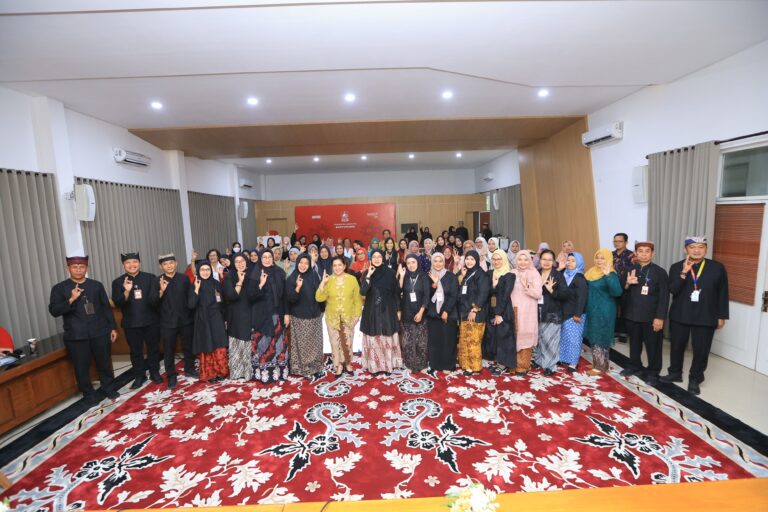 Hari Kartini, Bupati Ipuk Gelar “Rembug Perempuan” Serap Aspirasi untuk Kebijakan Pembangunan