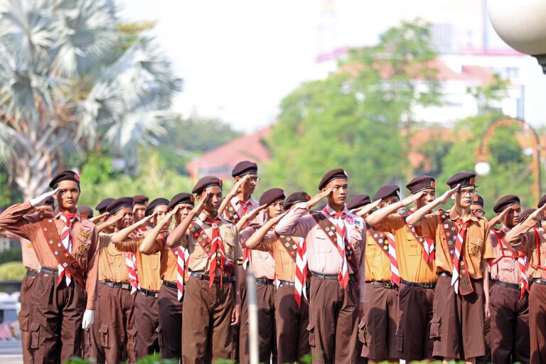 Sosiolog Dorong Publik Lihat Nilai Positif di Balik Kegiatan Pengukuhan Pramuka Surabaya