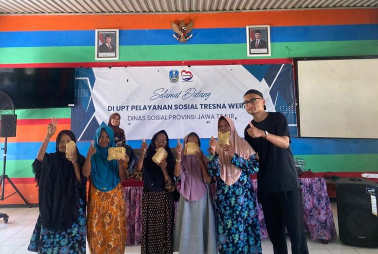 UPT PSTW Jember Gelar Kreasi Lansia Bersama Mahasiswa Ners Unmuh, Wujudkan Lansia Produktif dan Bahagia