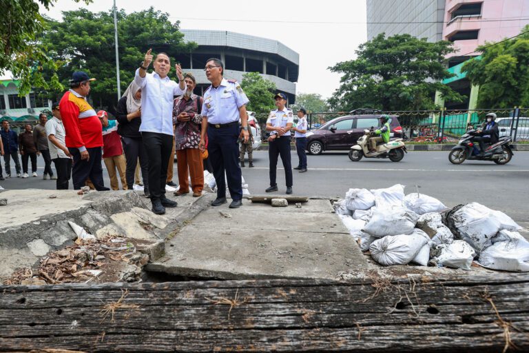 Atasi Kemacetan di Stasiun Wonokromo, Pemkot Surabaya Lakukan Pelebaran Jalan