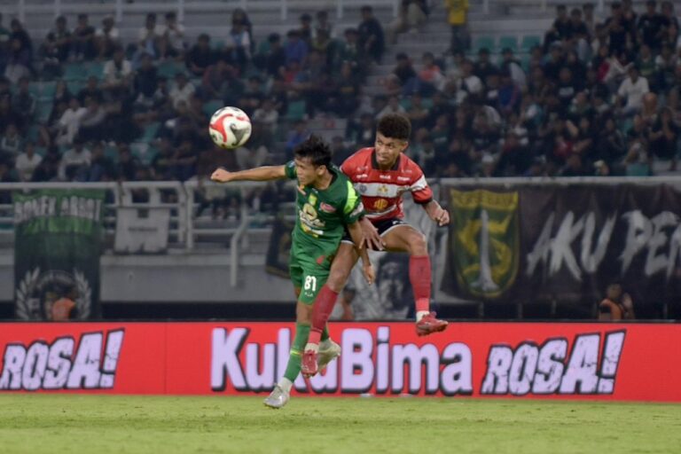 Derby Suramadu Milik Madura United