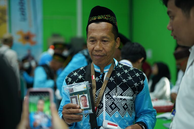 PPIH Embarkasi Surabaya Berangkatkan 4.177 Jemaah ke Tanah Suci