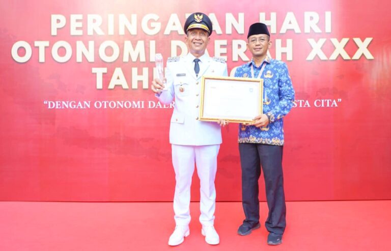 Pemkab Bojonegoro Sukses Raih Penghargaan Prestasi Penyelenggaraan Pemerintahan Daerah dengan Status Kinerja Tinggi