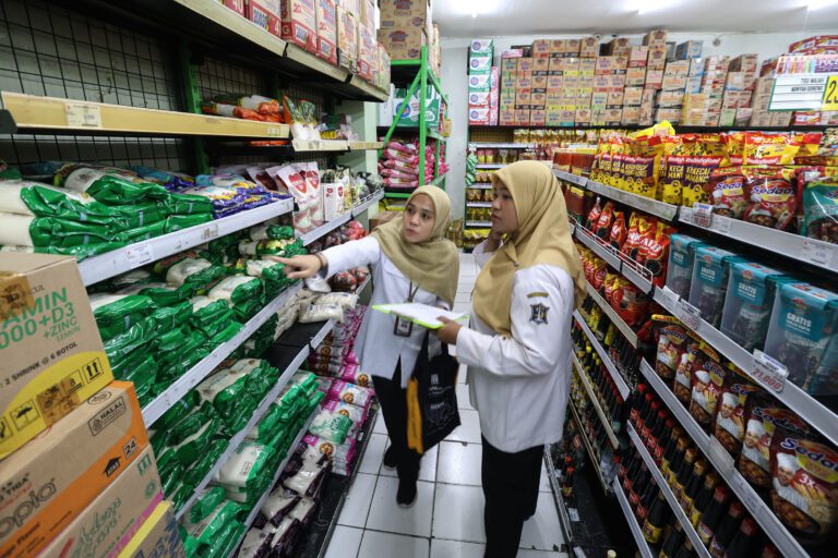 Kenaikan Harga Plastik Picu Biaya Produksi, Dinkopumdag Surabaya Dampingi UMKM Cari Solusi