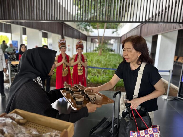 Tambah Experience, Wisatawan ke Banyuwangi Disuguhkan Minuman dan Kudapan Lokal 