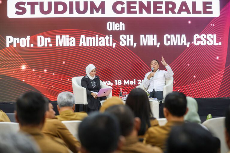 Gandeng Prof. Mia Amiati, Pemkot Surabaya Perkuat Transparansi dan Tutup Celah Penyimpangan