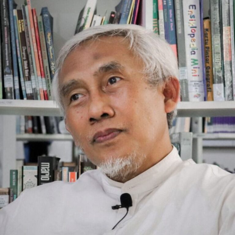 Deschooling Sistem Pendidikan