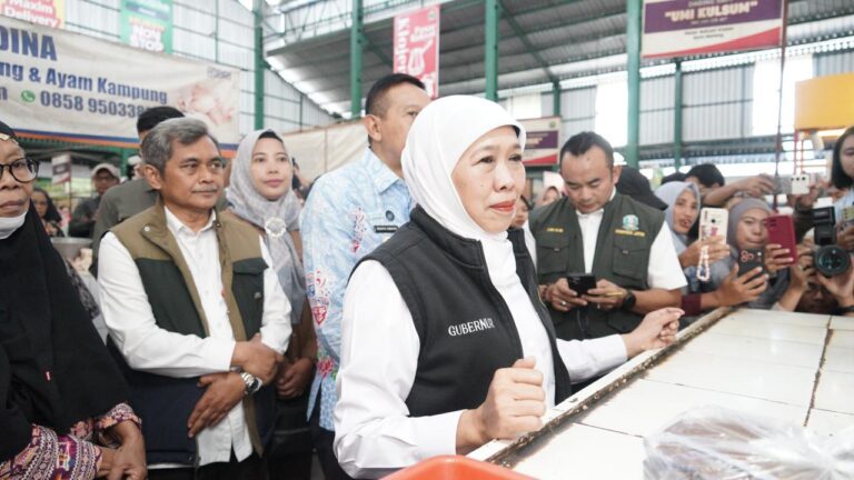 Kepala Bakorwil Malang Dampingi Gubernur Jatim Sidak Pasar Klojen, Perkuat Stabilitas Harga Bahan Pokok di Malang Raya