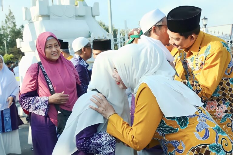 Lolos Verifikasi Arab Saudi, Seluruh Dokumen Jemaah Lumajang Siap 100 Persen