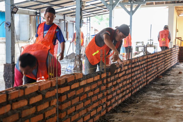 Revitalisasi Dikebut, 5 Pasar Tradisional Surabaya Ditarget Tuntas Pertengahan Mei 2026