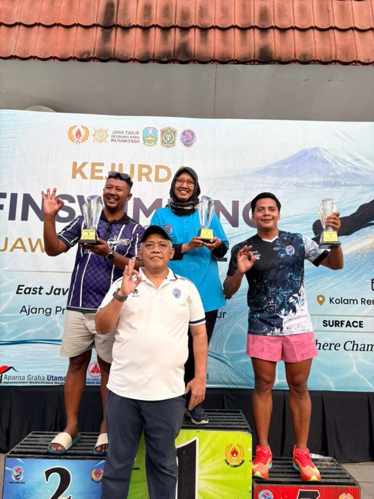 Surabaya Juara Umum Kejurda Finswimming 2026 Jatim