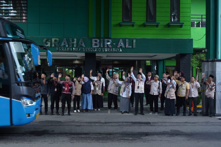 Jemaah Haji Embarkasi Surabaya Memasuki Hari ke-16
