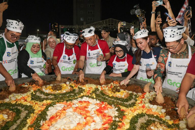 Dari RW hingga Hotel, Festival Rujak Uleg 2026 Jadi Simbol Guyub Warga Surabaya