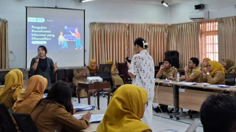 ASN Dinsos Jatim Belajar Standar Layanan Informasi Publik hingga Penyelesaian Sengketa Informasi