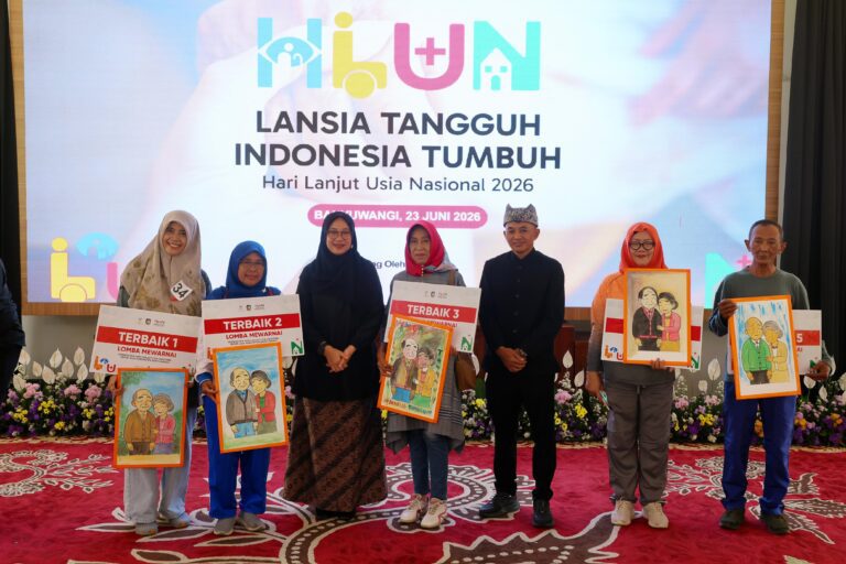 Usia Harapan Hidup Warga Banyuwangi Naik, Bupati Ipuk Terus Perkuat Program untuk Lansia