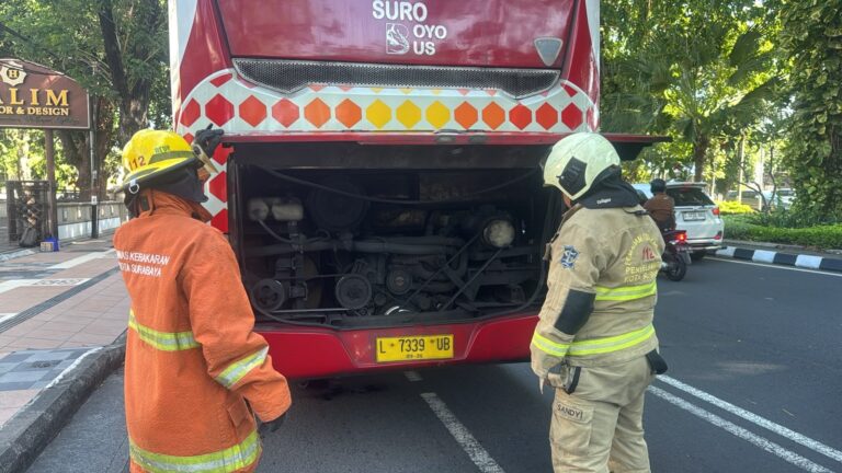 Dishub Surabaya Ungkap Penyebab Suroboyo Bus Keluar Asap di Raya Darmo