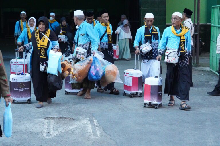 Hari Ke-29 Debarkasi Surabaya, 111 Kloter Tiba, Sebanyak 95 Persen Jemaah dan Petugas Haji Telah Kembali ke Tanah Air