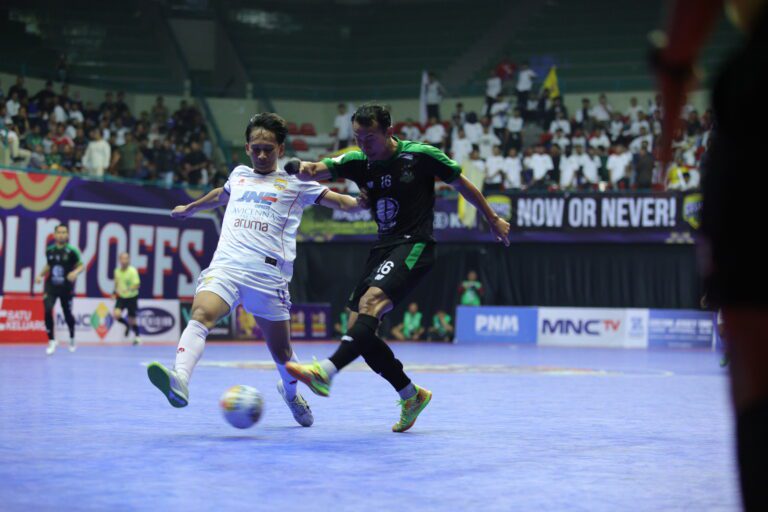 GRAND FINALS PFL 2025/26: Brace Samuel Eko Bawa Bintang Timur Surabaya Tekuk Cosmo JNE Di GOR UNY