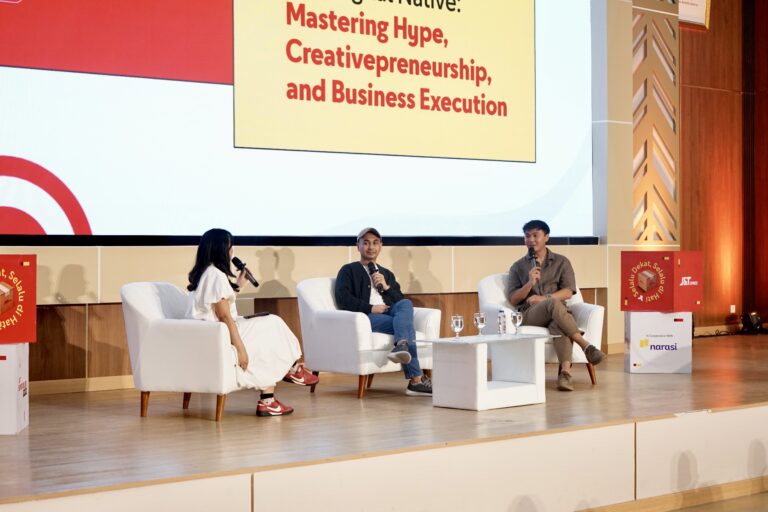 Boyong Raditya Dika dan Founder HMNS Parfume, J&T Express Tutup Roadshow J&T Connect Preneur Goes to Campus di Jakarta