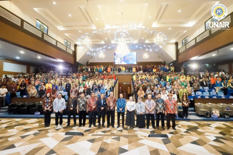 Resmi Dibuka! Rektor UNAIR: ONMIPA Wadahi Pengembangan Gagasan, Kolaborasi, dan Inovasi Mahasiswa
