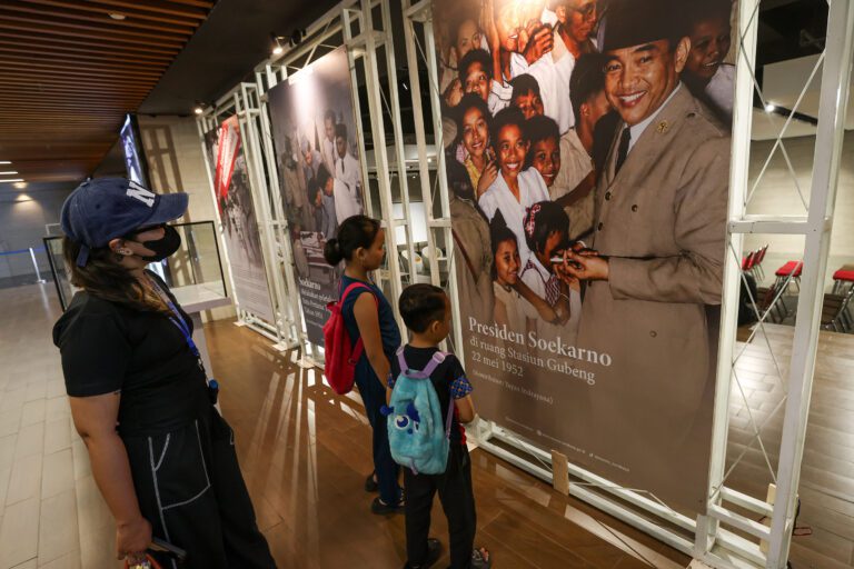 Ajak Publik Mengenal Soekarno Lebih Dekat, Surabaya Gelar Pameran “Aku Arek Suroboyo” Selama Dua Pekan